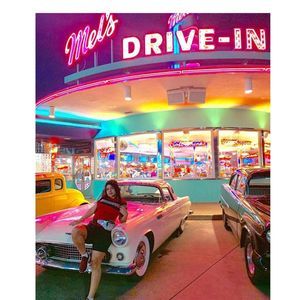 Meet your Posher, Madeline